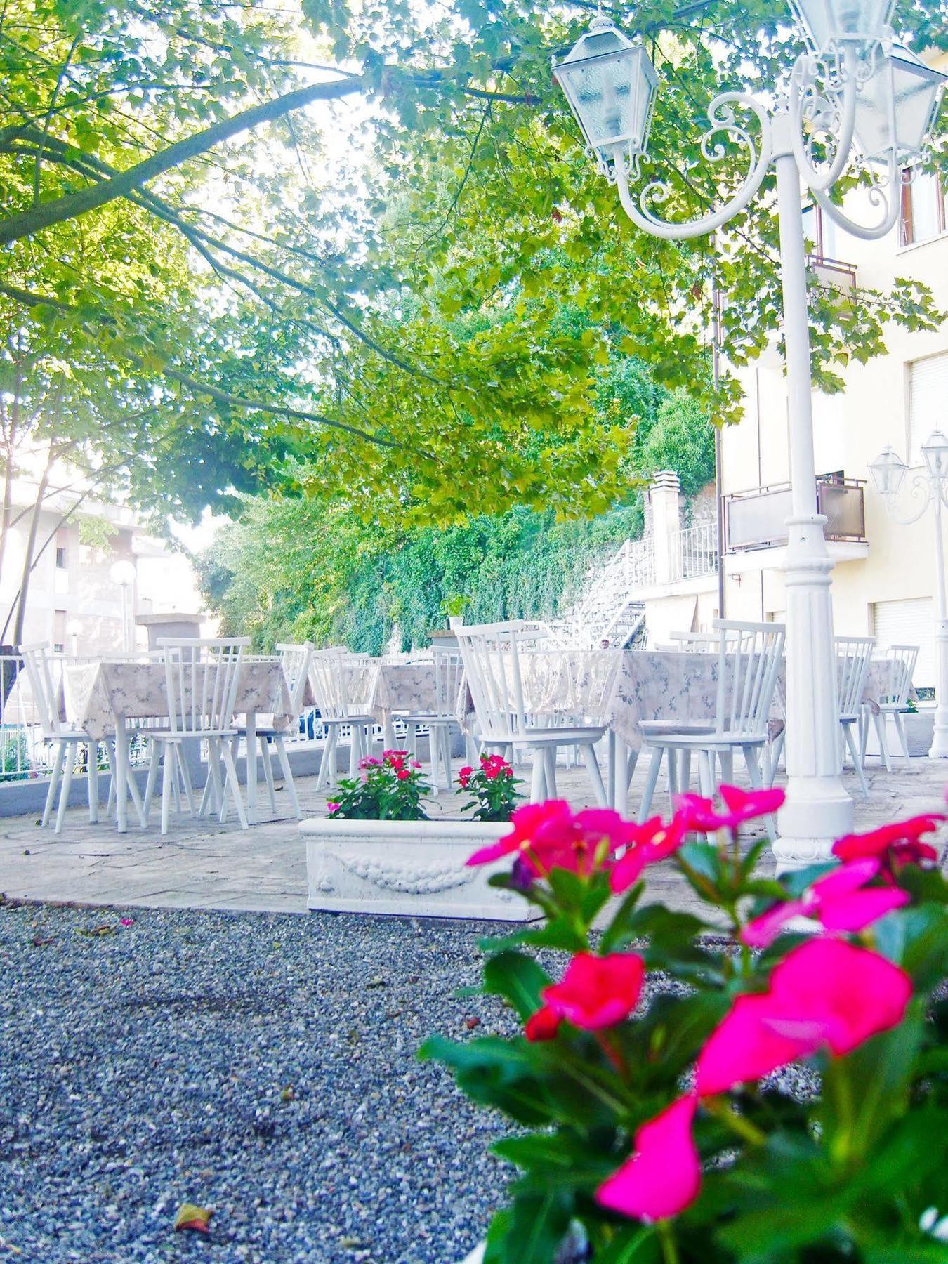 Hotel Panorama Chianciano Terme Exterior foto